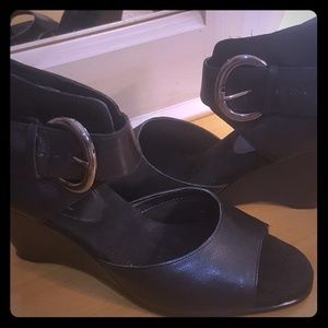 Ankle wedges sandals